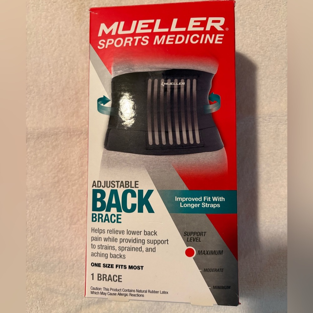 Mueller Adjustable Black Back Brace